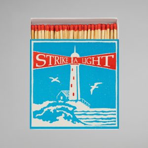 Strike a light | Firkantet – fyrstikker